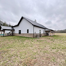 Custom-Barndominium-House-Washing-in-Dunlap-TN 1