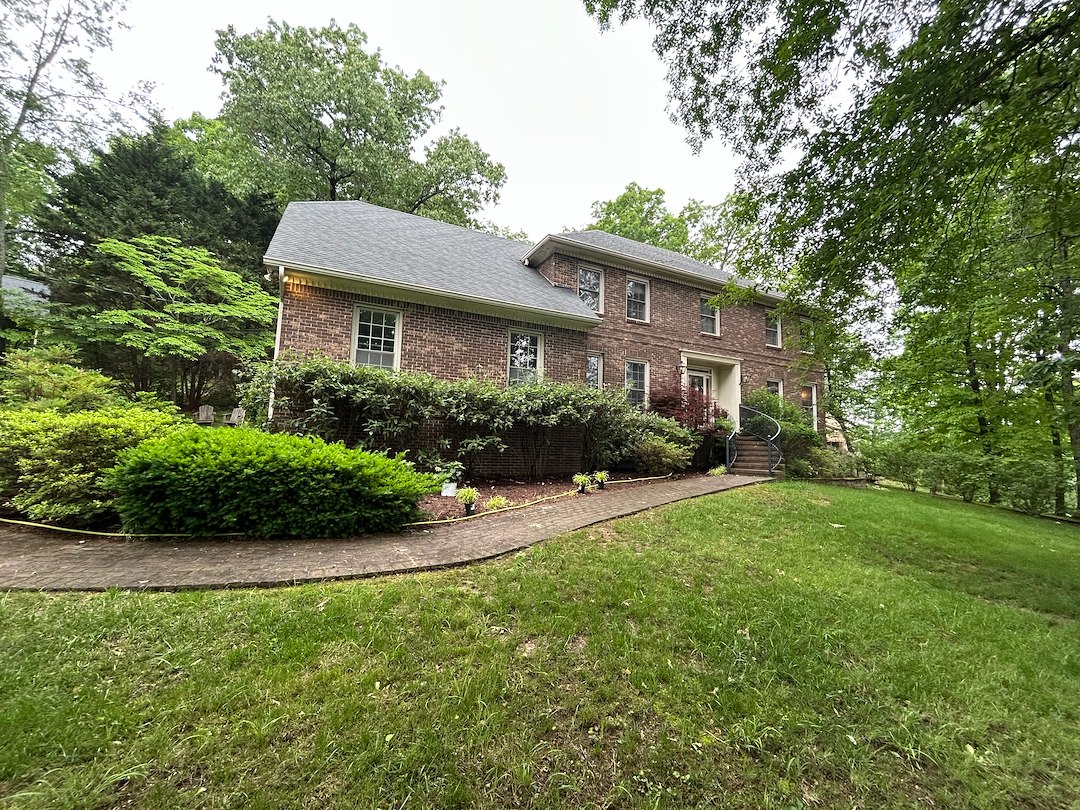 House Washing on Signal Mountain